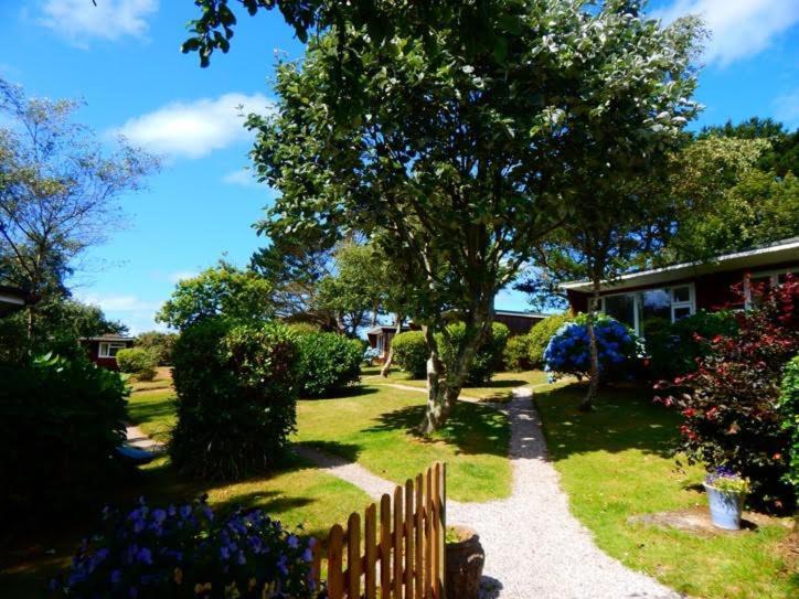 Mount Hawke Holiday Bungalows Porthtowan Εξωτερικό φωτογραφία